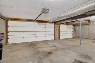 425 Stag Horn Dr, Pittsburgh, PA 15090 - Photo 34