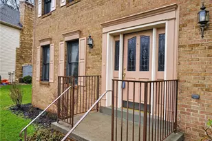 425 Stag Horn Dr, Pittsburgh, PA 15090 - Photo 4