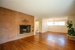 104 Appletree Dr, Brighton Township, PA 15009 - Photo 8