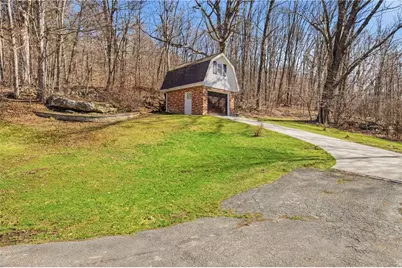 248 Boyd Drive, Conemaugh Township, PA 15936 - Photo 6