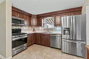 5140 Raintree Dr, Pittsburgh, PA 15236 - Photo 8