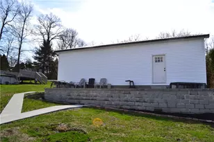 321 E Blake, Connellsville, PA 15425 - Photo 40