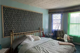 172 Franklin Ave, Vandergrift, PA 15690 - Photo 14