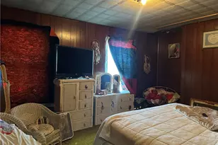 172 Franklin Ave, Vandergrift, PA 15690 - Photo 12