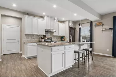 226 Regency Drive, North Strabane, PA 15330 - Photo 2