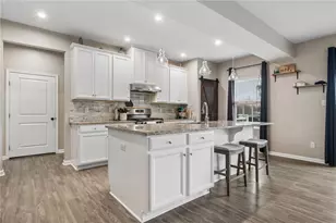 226 Regency Dr, North Strabane, PA 15330 - Photo 2