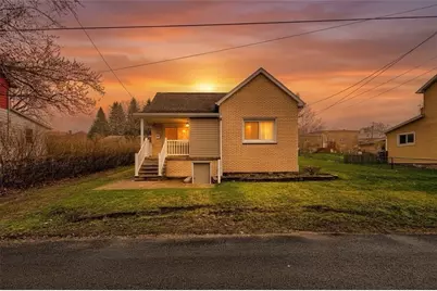 147 S Quarry Street, Mount Pleasant Township, PA 15666 - Photo 2