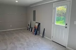 713 Ravenshire Ct, Moon/Crescent Twp, PA 15108 - Photo 6