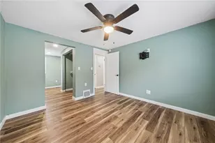 11283 Azalea Dr, Pittsburgh, PA 15235 - Photo 12