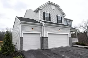 212 Creekside Dr, Oakdale, PA 15071 - Photo 2
