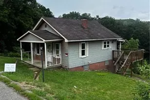 112 Wide St, Chartiers, PA 15342 - Photo 2