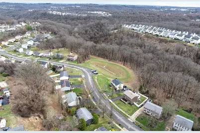 128 Darnley, Moon/Crescent Twp, PA 15108 - Photo 34