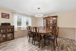 128 Darnley, Moon/Crescent Twp, PA 15108 - Photo 18