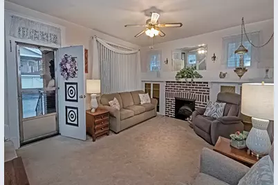 434 E 7th Ave, Tarentum, PA 15084 - Photo 2