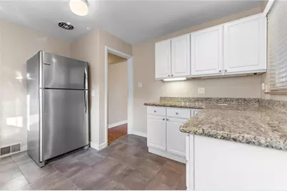 409 Sunset Dr, Pittsburgh, PA 15228 - Photo 14