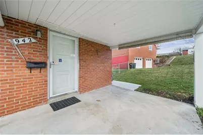 942 Shadycrest Rd, Beechview, PA 15216 - Photo 40