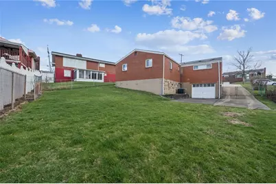 942 Shadycrest Rd, Beechview, PA 15216 - Photo 38