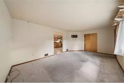 942 Shadycrest Rd, Beechview, PA 15216 - Photo 6