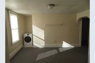 327 W Brady St, Butler, PA 16001 - Photo 6