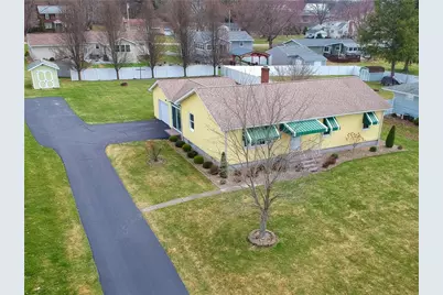 3022 Spring Garden Ave, Neshannock Township, PA 16105 - Photo 2