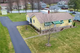 3022 Spring Garden Ave, Neshannock Township, PA 16105 - Photo 2