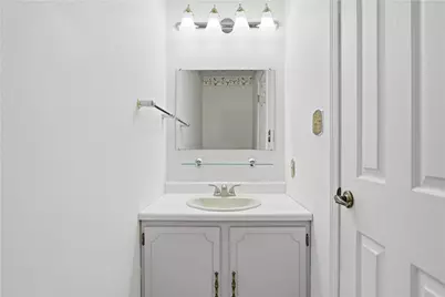 1605 Calico Ct, Bethel Park, PA 15102 - Photo 10