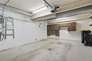 1605 Calico Ct, Bethel Park, PA 15102 - Photo 24