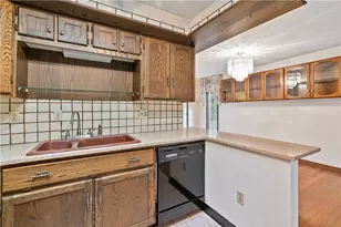 1302 Rankin Rd, White Oak, PA 15131 - Photo 10