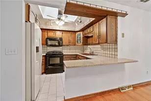 1302 Rankin Rd, White Oak, PA 15131 - Photo 8