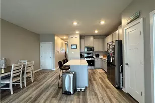 204 Hanover Ln, Meadowlands, PA 15301 - Photo 6