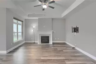 305 Dupont Dr, North Fayette, PA 15057 - Photo 10