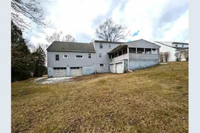 2139 Northwest Drive, North Huntingdon, PA 15642 - Photo 2