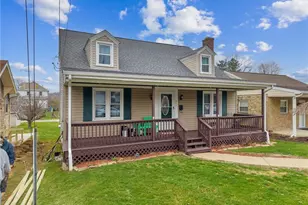 605 W Grant St, Houston, PA 15342 - Photo 2