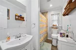 605 W Grant St, Houston, PA 15342 - Photo 16