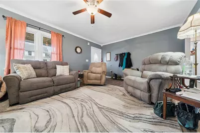 605 W Grant St, Houston, PA 15342 - Photo 6