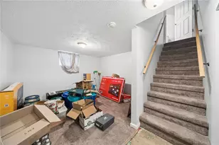 605 W Grant St, Houston, PA 15342 - Photo 28