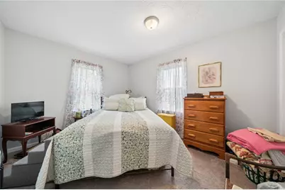 605 W Grant St, Houston, PA 15342 - Photo 14