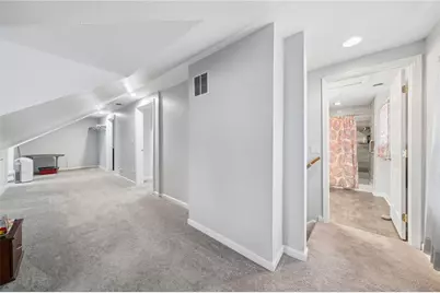 605 W Grant St, Houston, PA 15342 - Photo 20