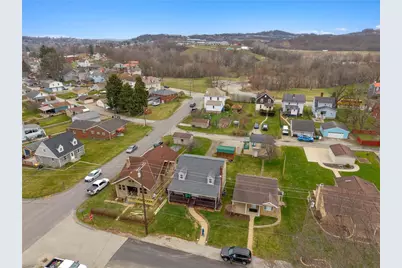 605 W Grant St, Houston, PA 15342 - Photo 40