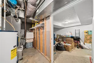 605 W Grant St, Houston, PA 15342 - Photo 30