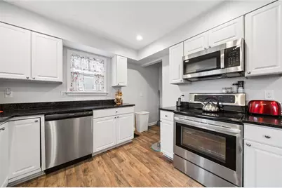 605 W Grant St, Houston, PA 15342 - Photo 12