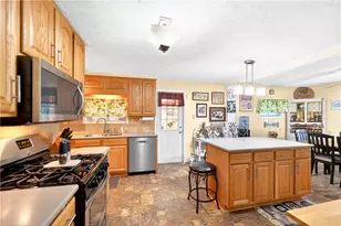 772 Foxwood Rd, Big Beaver, PA 16141 - Photo 38