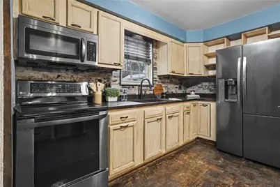 246 Hickory St, Kennedy Township, PA 15136 - Photo 8