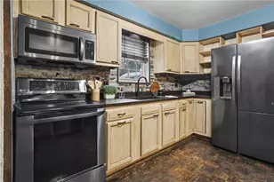 246 Hickory St, Kennedy Township, PA 15136 - Photo 8