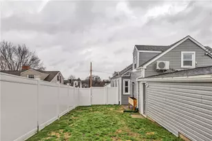 2012 Forge Dr, Aliquippa, PA 15001 - Photo 20