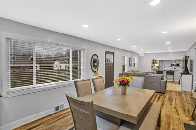 2012 Forge Dr, Aliquippa, PA 15001 - Photo 8