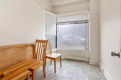 2114 Broadway Ave, Beechview, PA 15216 - Photo 12