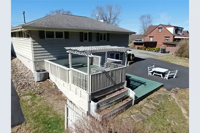 801 Maple Dr, Monongahela, PA 15063 - Photo 10