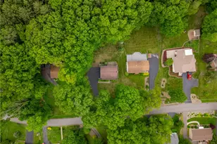 454 Cherokee Dr, Center Township, PA 16001 - Photo 28