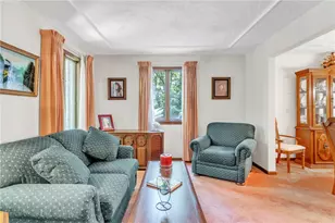 454 Cherokee Dr, Center Township, PA 16001 - Photo 16